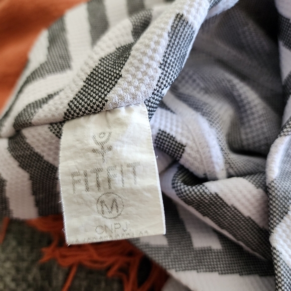 FITFIT CHEVRON PATTERN ATHLETIC LEGGINGS - Picture 4 of 4